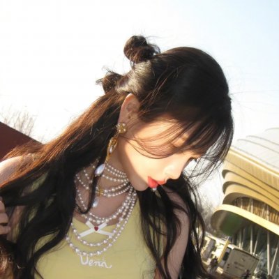 陆少夫人带崽下山了